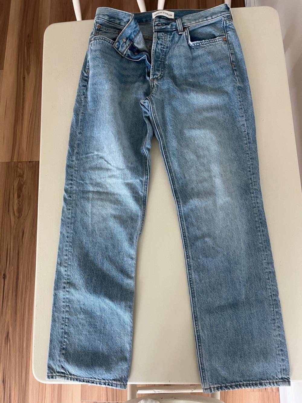 Classic Light Blue women’s Jeans